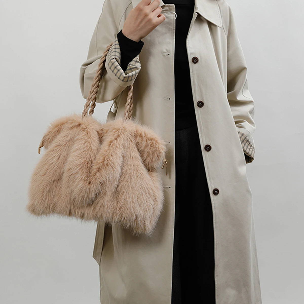 Womens Fashion Plush Wrinkle ShoulderBag Woven Handle Large Capacity Polyester Soft Warm Adjustable Chain Strap Daily Use 251216