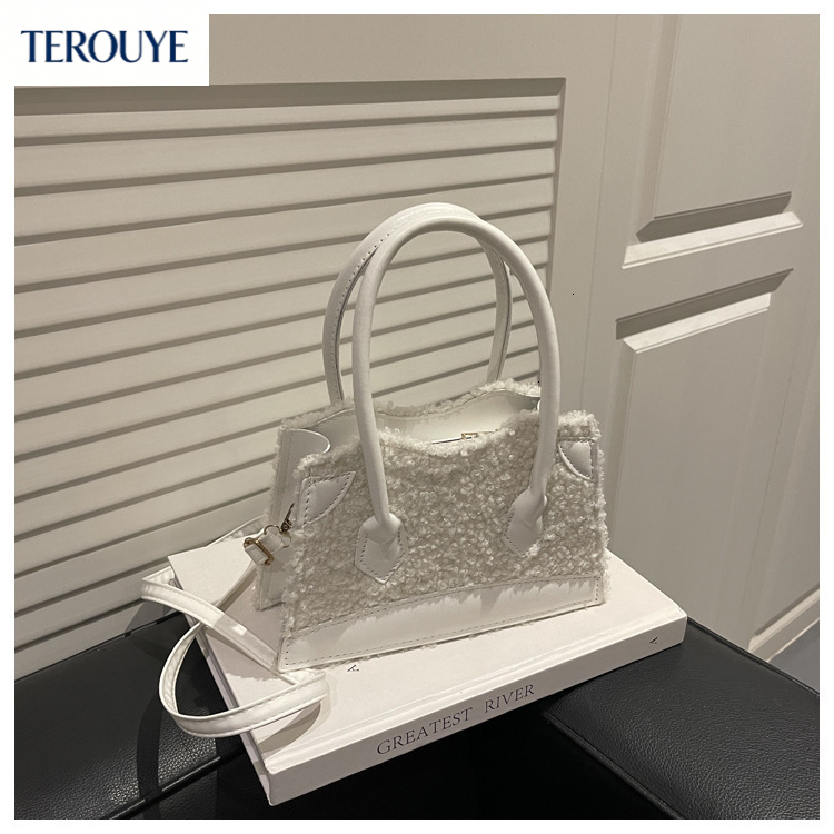 TEROUYE Fashionable plush splicing design women's handbag autumn and winter new item niche texture design trendy shoulder bag elegant luxury bag