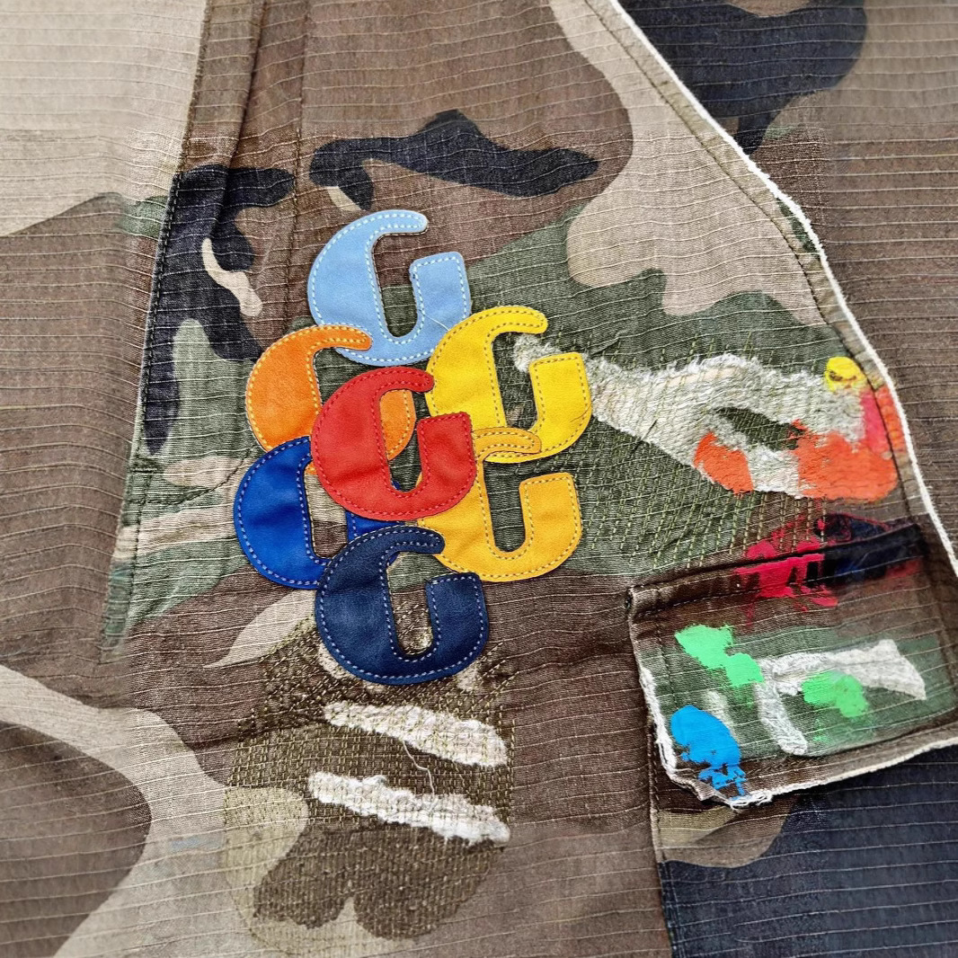 Retro Blue Streetwear Patchwork Denim Short Y2K Jeans Men Women Hip Hop Cartoon Graphics Loose Camo Denim Fitness Casual Shorts 251018