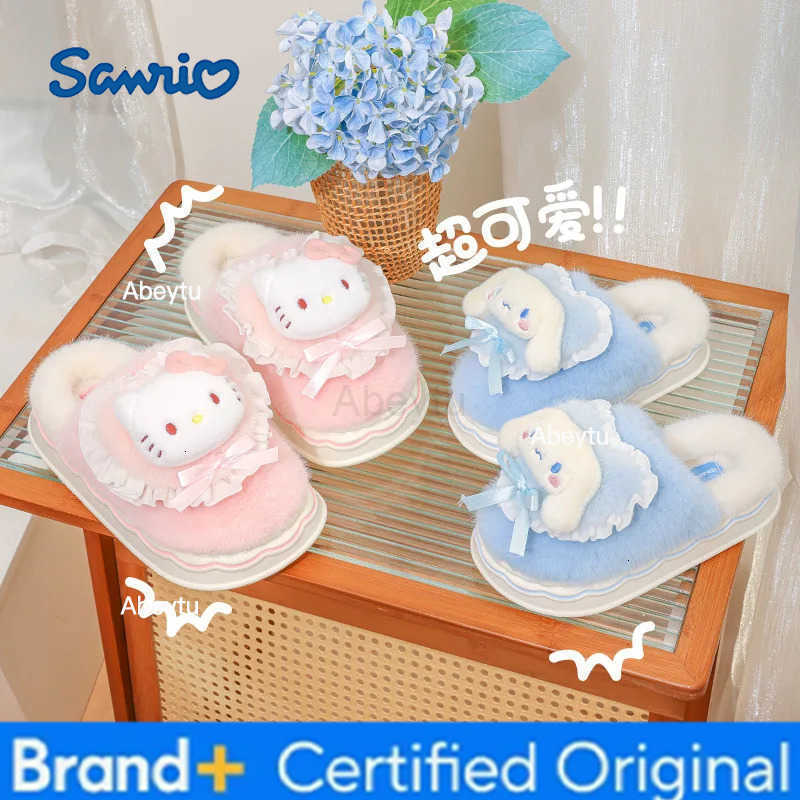 Sanrio Cute Kuromi Cotton Slippers Cartoon Hello Kiity Female Winter Plus Velvet Warm Home Shoes Anti-Slip Comfortable Slippers H251230
