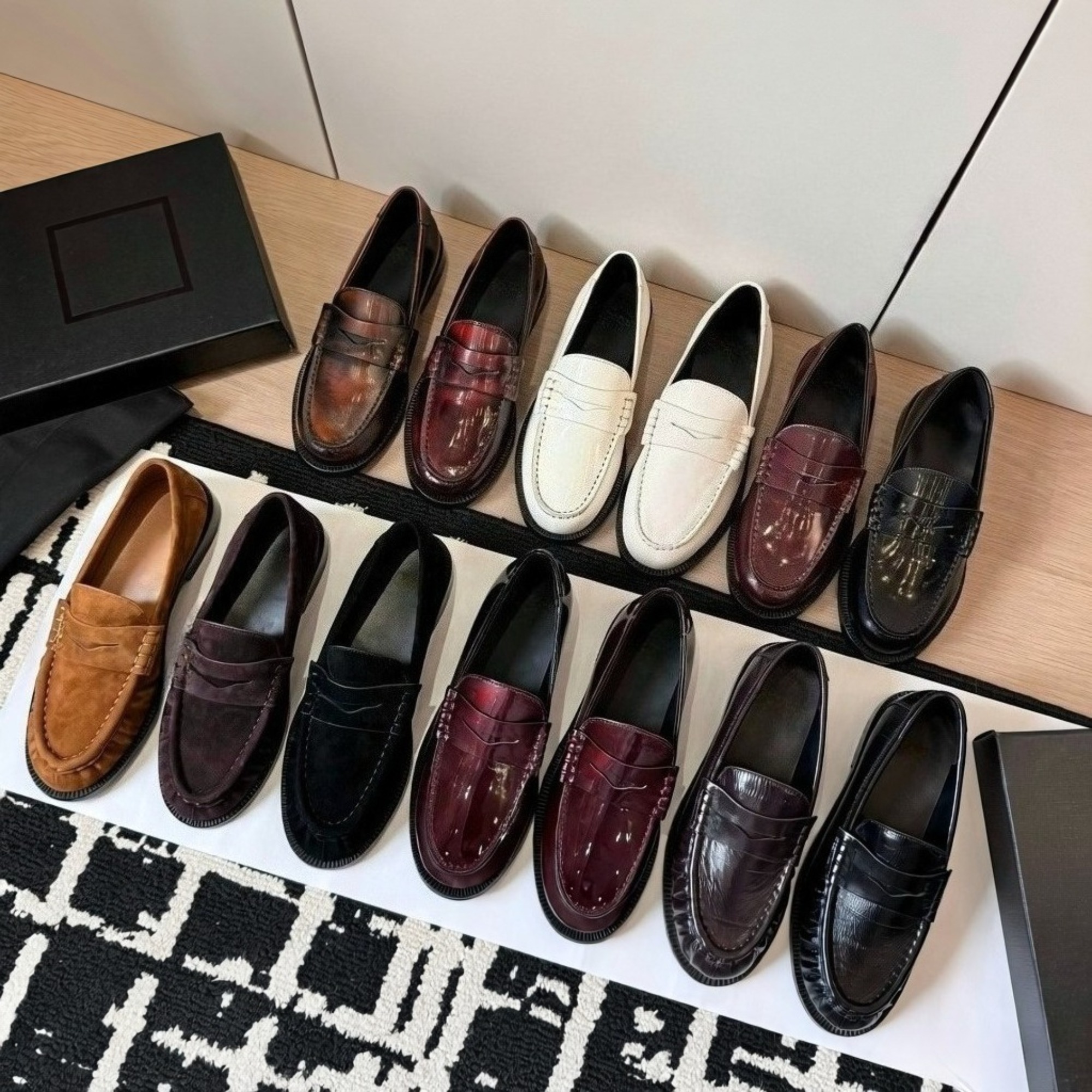 Couple Le Loafer Leather loafers Top quality Women Men slip on round toe suede loafers Luxury designer women slippers Simple ladies dress shoes Flat sandals