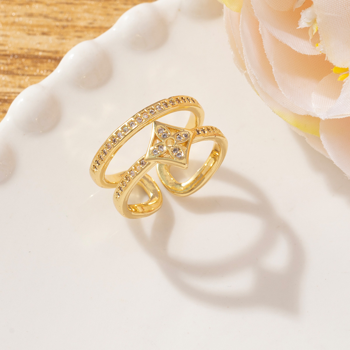 Luxury Brand Designer Jewelry Trendy European And American Style Copper Inlaid Zircon Four-Leaf Clover Ring For Women, Light Luxury High-End Adjustabl