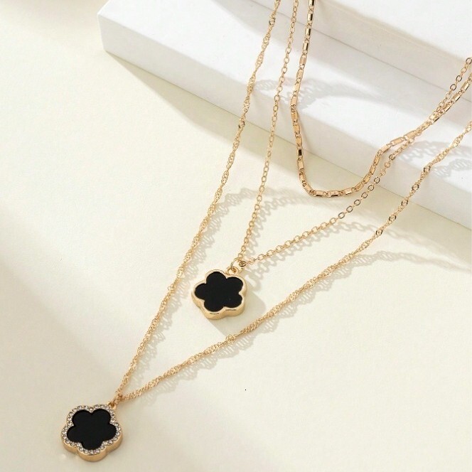 Luxury Brand Designer Jewelry European And American Diamond-Encrusted Five-Leaf Clover Three-Layer Long Necklace Simple Versatile Five-Leaf Flower Pen