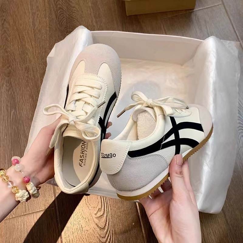 Trendy Brand Internet Celebrity White Sneakers for Women 2025 New Spring German Training Board Stylish Versatile Forrest Gump Shoes Hot Ins Trend ddmy - view 3