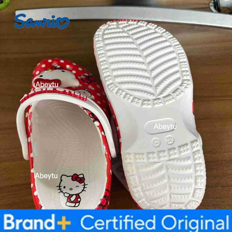 Sanrio 2025 KT Cat Cartoon ChildrenS Hole Shoes For Boys And Girls Beach Toe Caps Slippers Big ChildrenS Summer Fashion Sandals Gift H251230