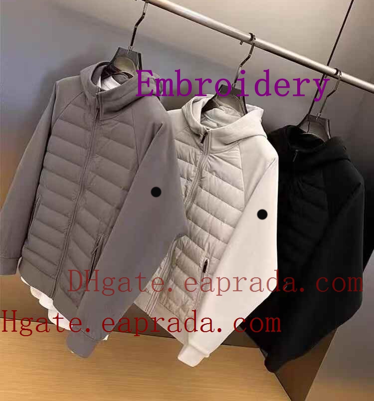 Designer Mens Jackets Luxury Man Thick Male Coats White Black Small Arm Badge Winter Bodywarm Hoody Zipper Casual Hoodies Windproof Outwears QR Code Scan Sweater