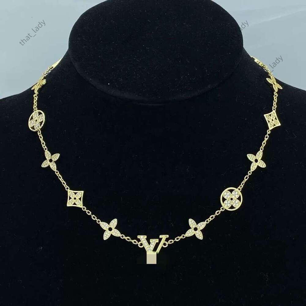 LVs necklace VUITTONs necklace Lujia High-Quality Four-Leaf Flower Necklace Full Diamond Multi-Flower High-End Clavicle Chain Classic Fashion Manufacturer