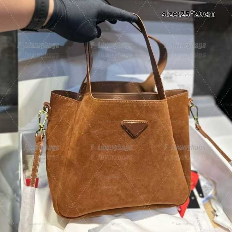 Autumn and winter womens basket shopping bag fashionable light luxury casual single shoulder crossbody bag large capacity multifunctional commuting bags