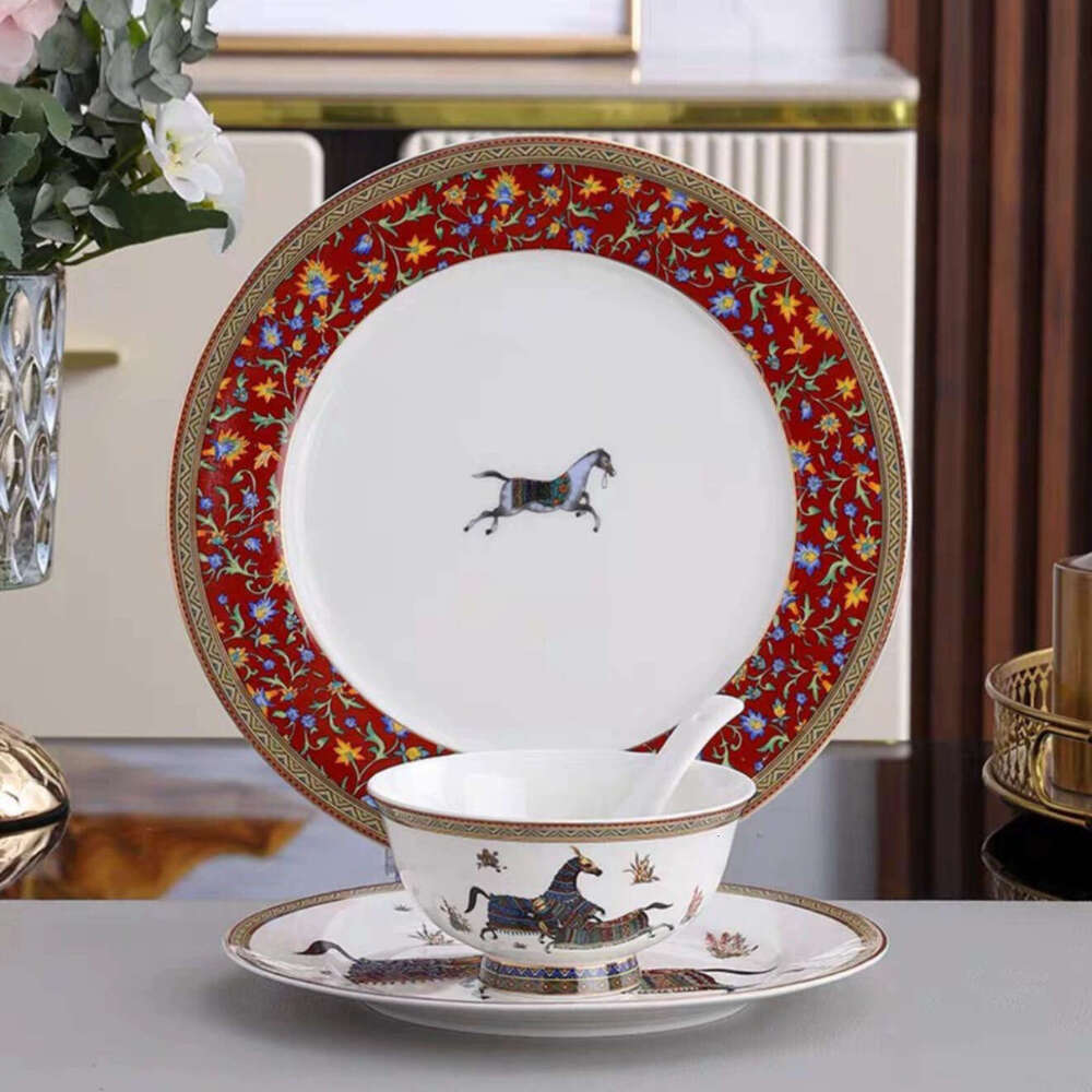 European Style War Horse Series Bone China Tableware Set Household Bowl Spoon Gift Box Coffee Cup Western Dining Plate B5