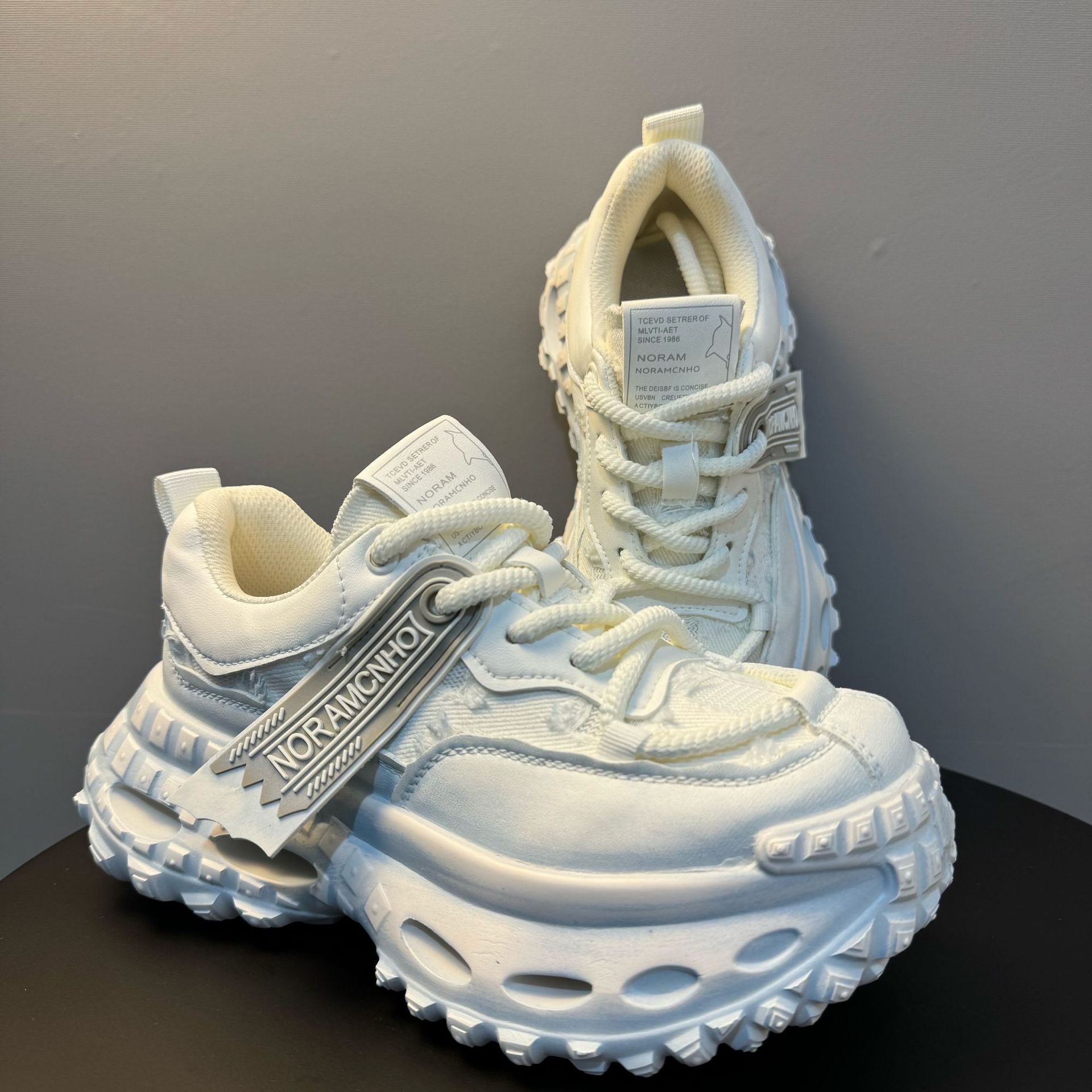 Designer Men's Thick-Soled Height-Increasing Breathable Sneakers - view 3