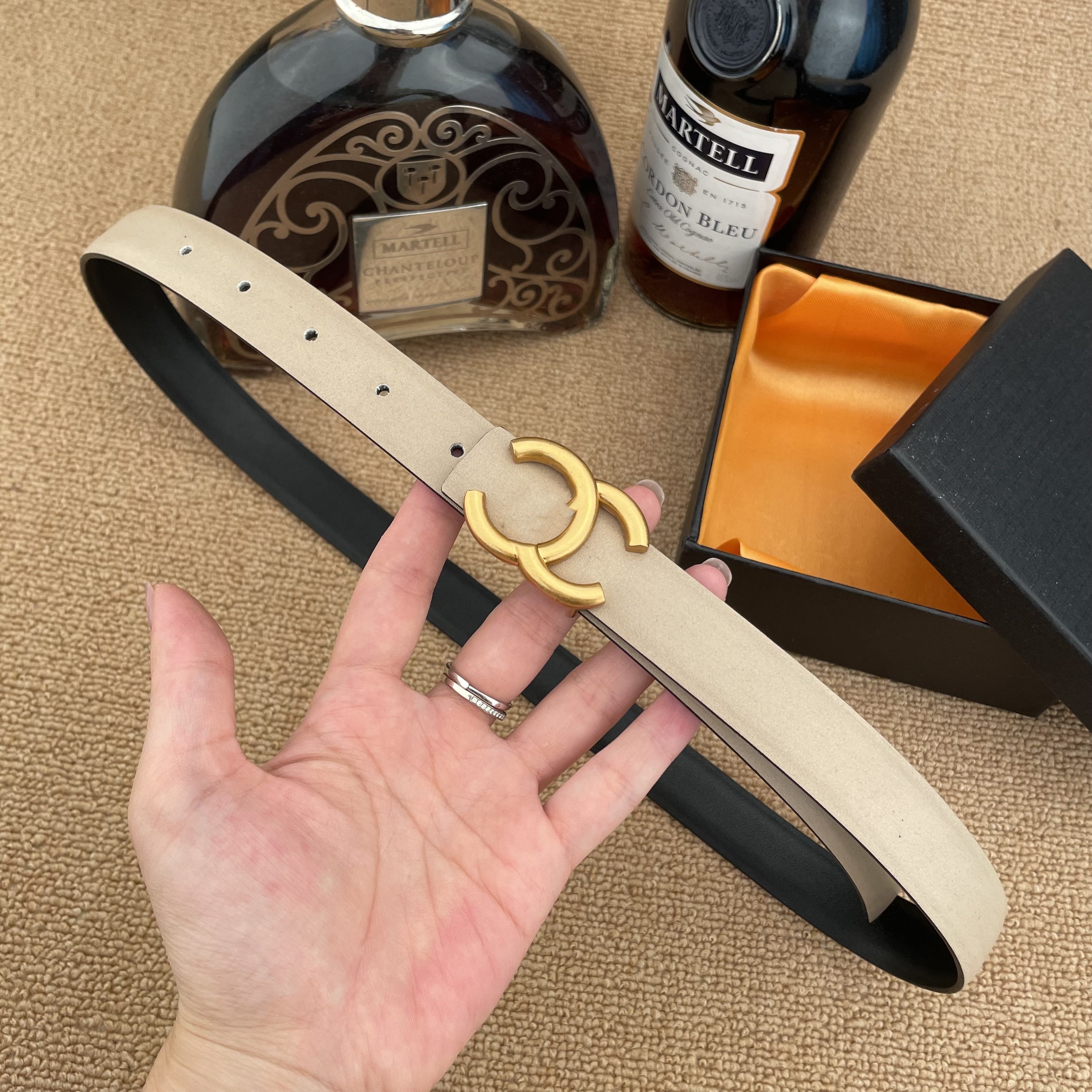 Designer Womens Thin Letters Fashion for Woman Lady Brown Waistband Black Gold Buckle Belt Beige Classic Ceinture Width 2.8cm/3.0cm