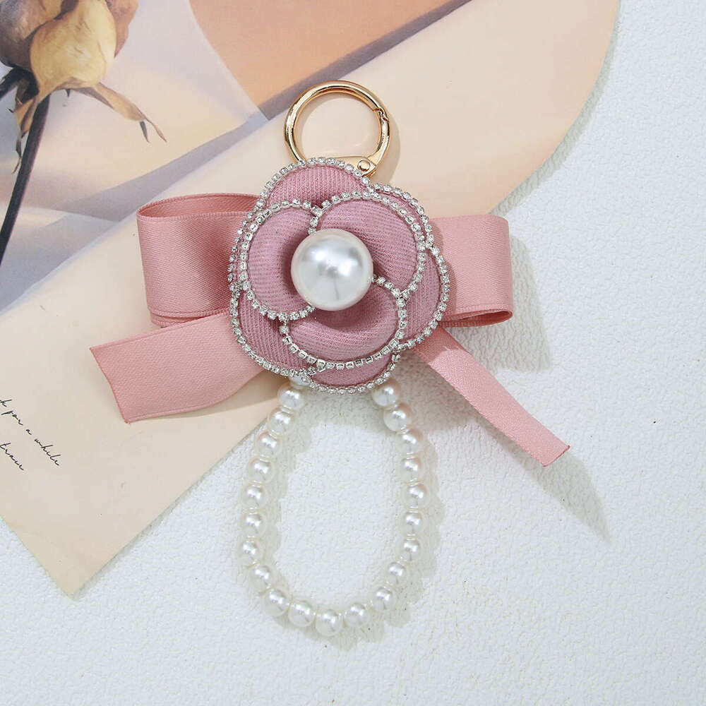 Women's Key chain New Style Diamond Pearl String Exquisite Car Keychain Creative Bag Pendant Small Gift metal keyring Free Shipping