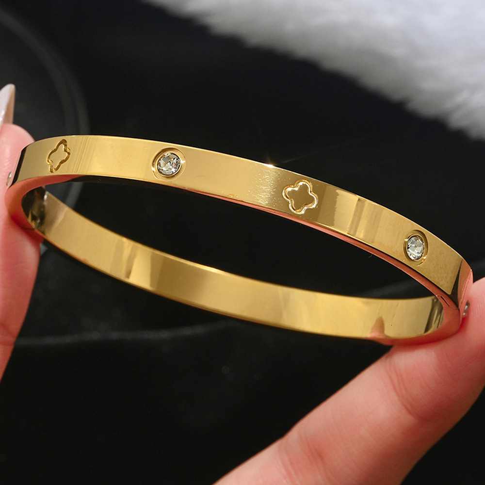 Luxury Brand Designer Jewelry Stainless Steel Gold Bracelet Set With Diamond-Studded Studs, Small Waist Four-Leaf Clover Gold Bangles, Light Luxury