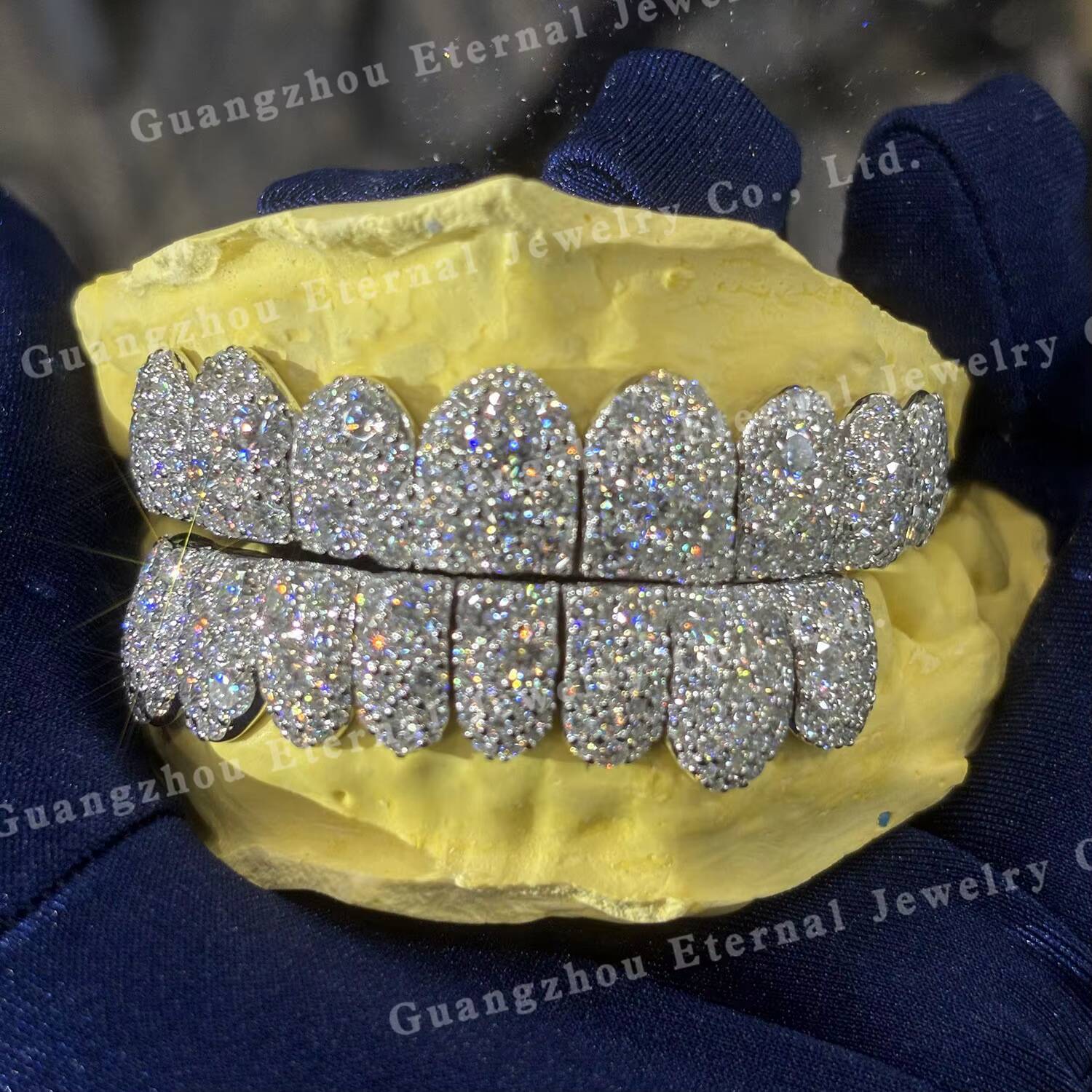 Custom Iced Out Bling Top Bottom 10 S925 Silver Flawless Moissanite Diamond Perm Cut Straight Line Solid Gold Grillz for Teeth