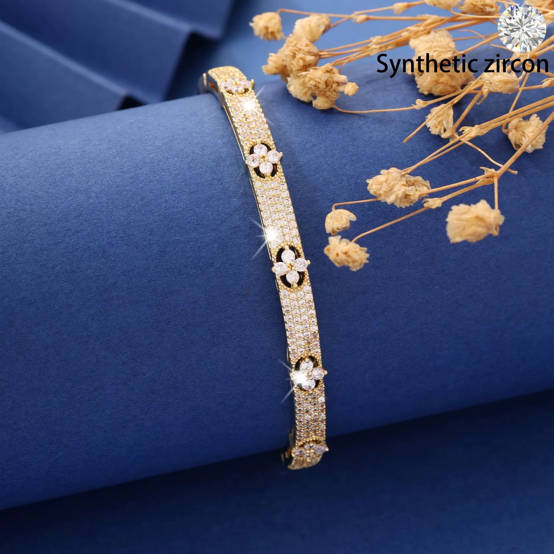 Luxury Brand Designer Jewelry 2025 New European And American Style Nail Bracelet Exquisite Copper Micro Inlaid Zirconia Hand Jewelry High-End Open Lux