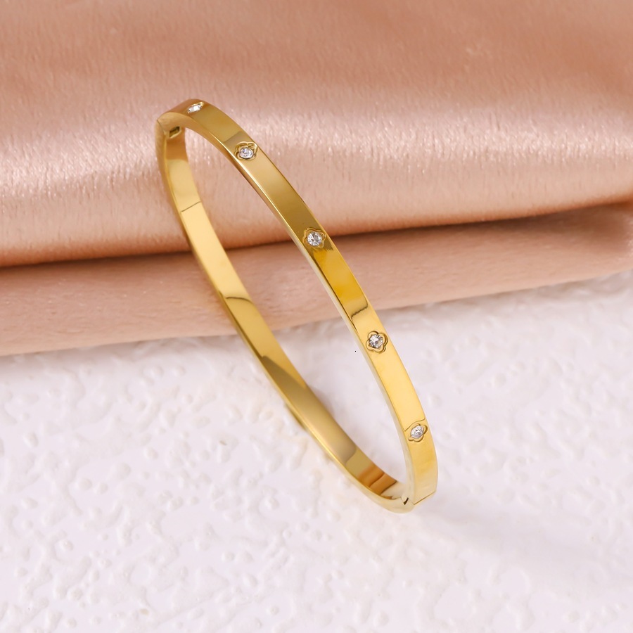 Luxury Brand Designer Jewelry Stainless Steel Gold Bracelet Set With Diamond-Studded Studs, Small Waist Four-Leaf Clover Bracelet Gold Bangles for Wom