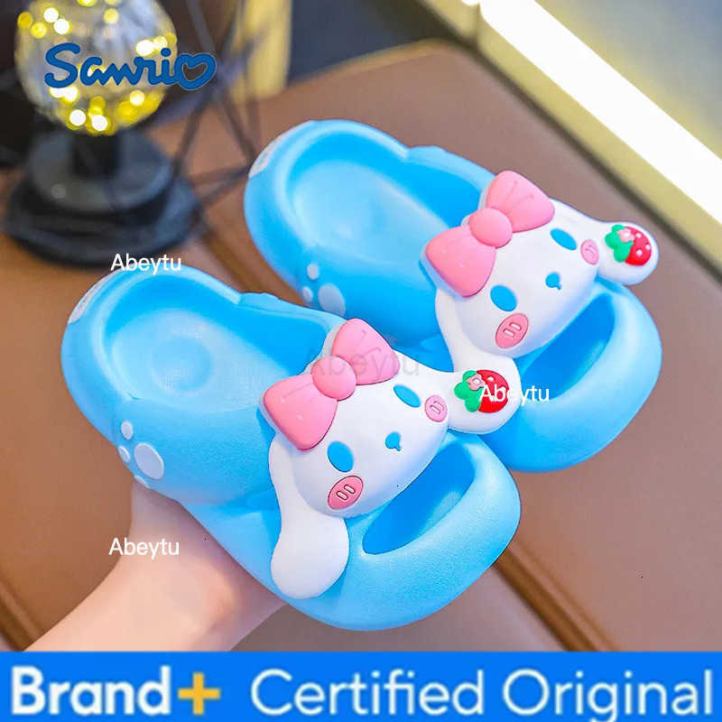 Sanrio Hello Kitty Summer Slippers Kawaii Kuromi My Melody Cinnamoroll Anime Outdoor Bathroom Beach Anti-slip Sandal For Girls H251230