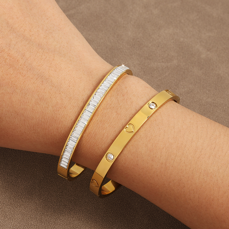 Luxury Brand Designer Jewelry RAKOL European And American Fashion Stainless Steel Heart Bracelet Set Wholesale Women's Light Luxury Bracelet Jewe