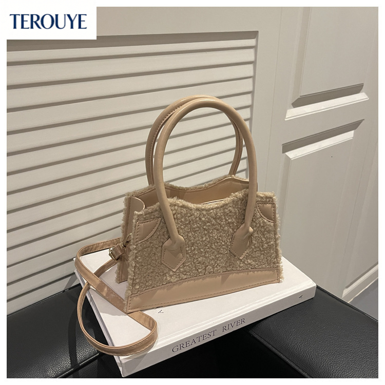 TEROUYE Fashionable plush splicing design women's handbag autumn and winter new item niche texture design trendy shoulder bag elegant luxury bag