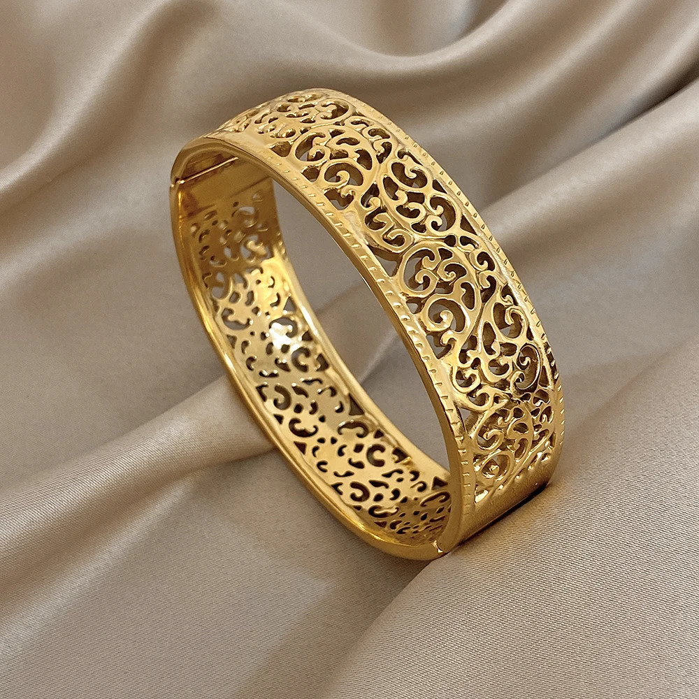 DODOHAO 4 Styles Retro Gold Color Stainless Steel Bangle Bracelet Women Classic Hollow Flower Leaf Wide Bracelet Jewelry Gifts 251230