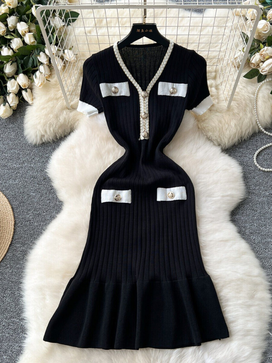 French style socialite V-neck waist cinched knitted dress, short sleeved hip hugging fishtail skirt, fashionable contrasting fur dress ddmytues