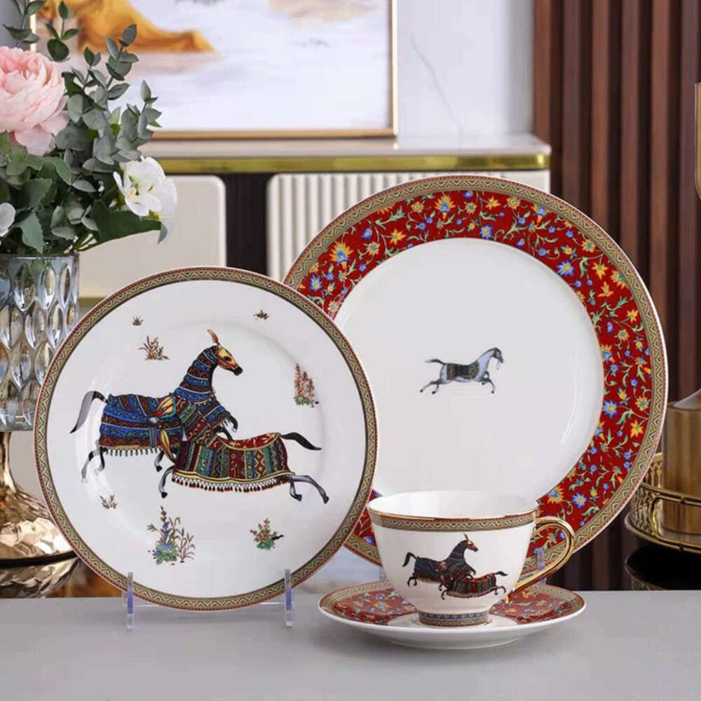 European Style War Horse Series Bone China Tableware Set Household Bowl Spoon Gift Box Coffee Cup Western Dining Plate B5