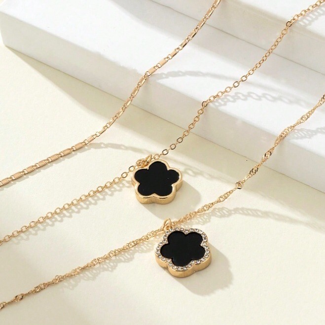 Luxury Brand Designer Jewelry European And American Diamond-Encrusted Five-Leaf Clover Three-Layer Long Necklace Simple Versatile Five-Leaf Flower Pen