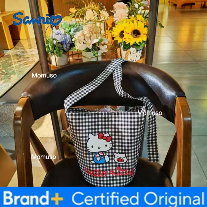 Sanrio 2026 New Kitty shoulder bag plaid hello Kitty girl cute style bag versatile bucket bag H251230