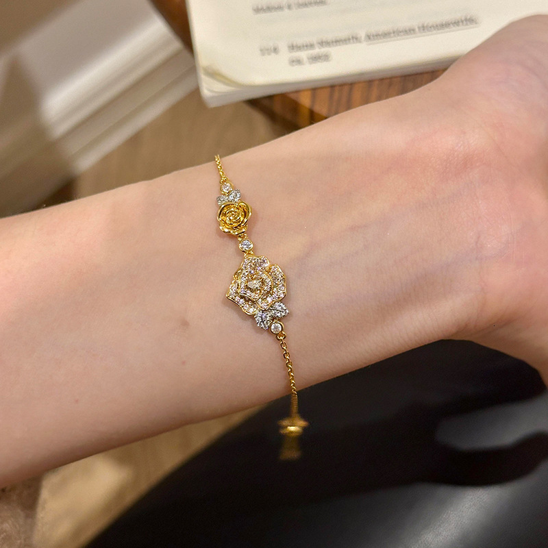 Luxury Brand Designer Jewelry French Rose Steel Chain High-End Personality Pendant Women's Necklace Light Luxury Niche Bracelet Ring Jewelry Set