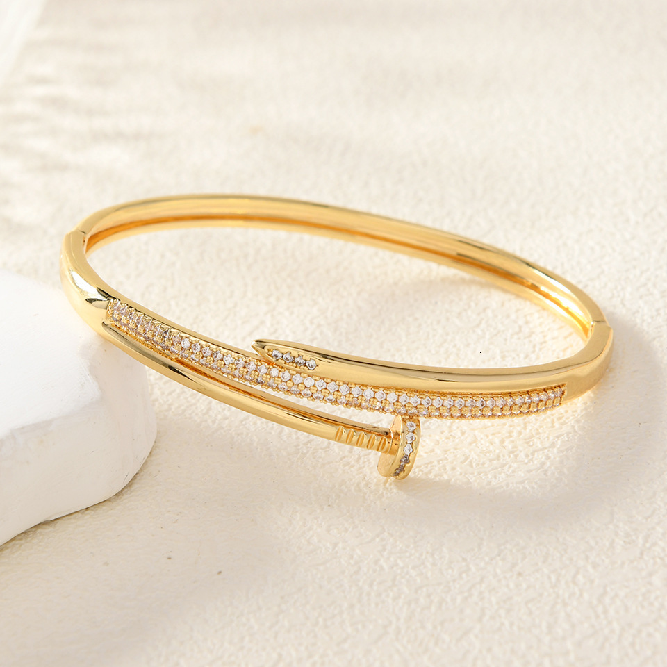 Luxury Brand Designer Jewelry Factory Direct Sale Hot-Selling Electroplated Nail Style Bracelet With Outstanding Design Sense, Fashionable And Versati