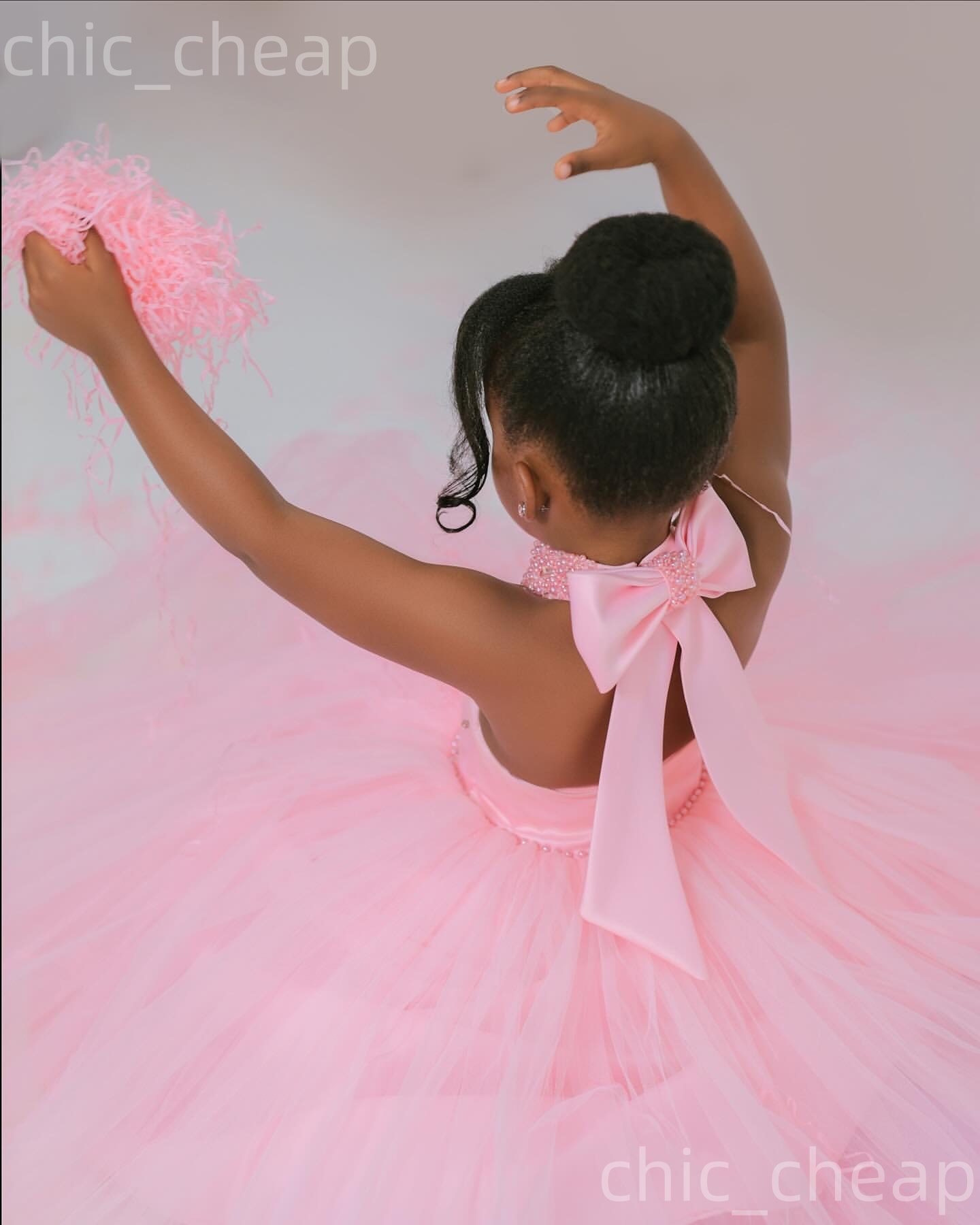 2026 Pink Ball Gown Flower Girl Dresses Pearls Crystals Bow Tulle Little Girl Christmas Peageant Birthday Christening Tutu Dress Gowns ZJ423