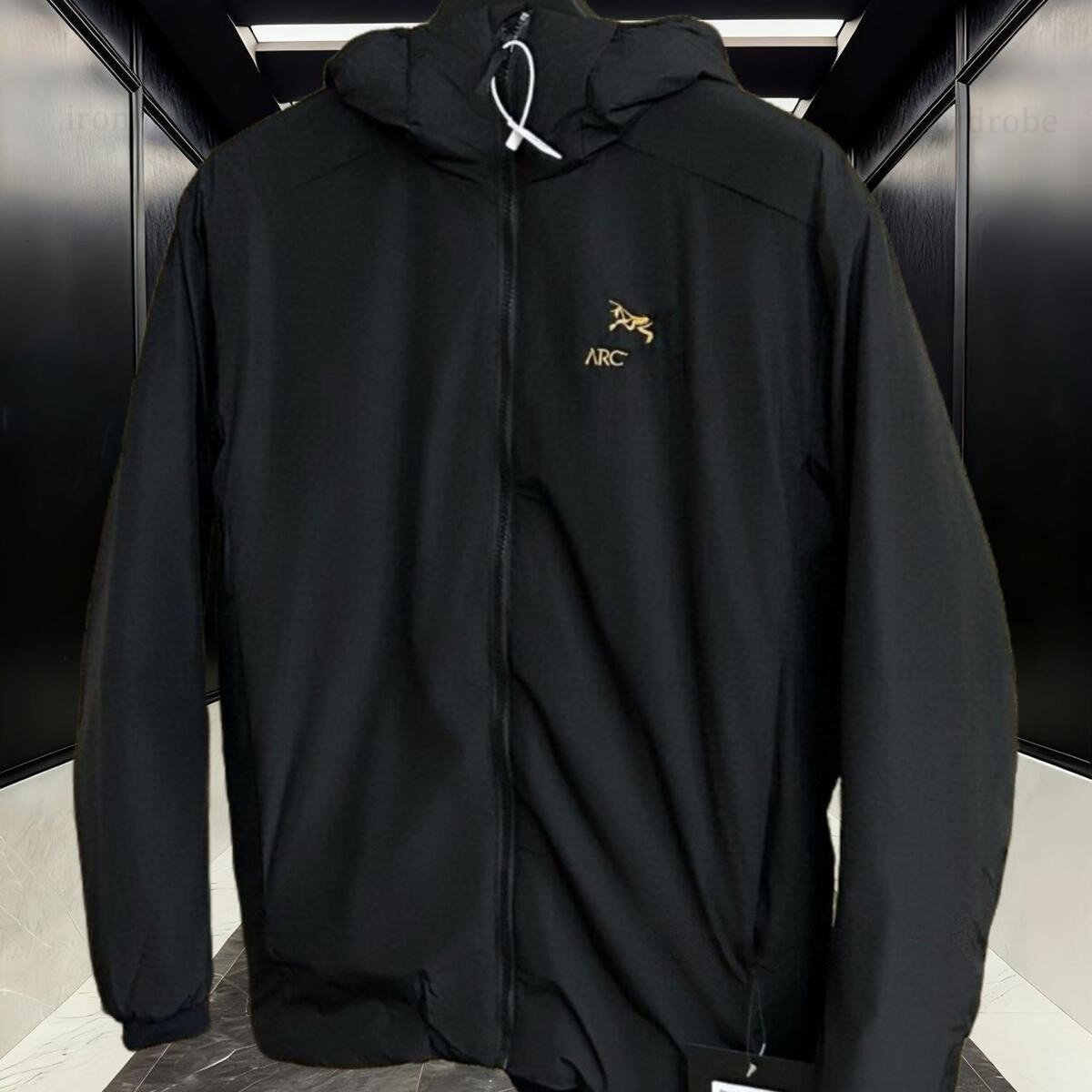 Arcterxlys Jacket Mens Womens Goretex Hard Shell And Soft Shell Zip Up Waterproof Hood Windbreaker High Quality Designer Clothes Spring Autumn Coat Arct Jacket