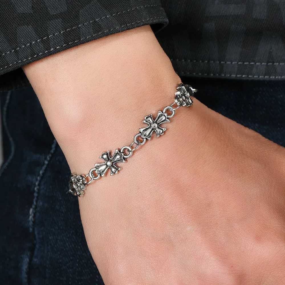 Gothic Cross Bracelet For Men Women Vintage Floral Pattern Hip Hop Rock European American Trends Party Birthday Holiday Gift Y251227
