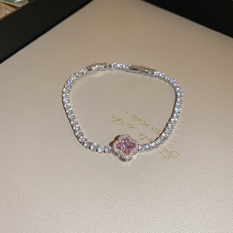 Luxury Brand Designer Jewelry Korean Version Zircon Rhombus Flower Clasp Bracelet Ins Fresh Sweet Bracelet Light Luxury High-End Feel Jewelry Wholesal