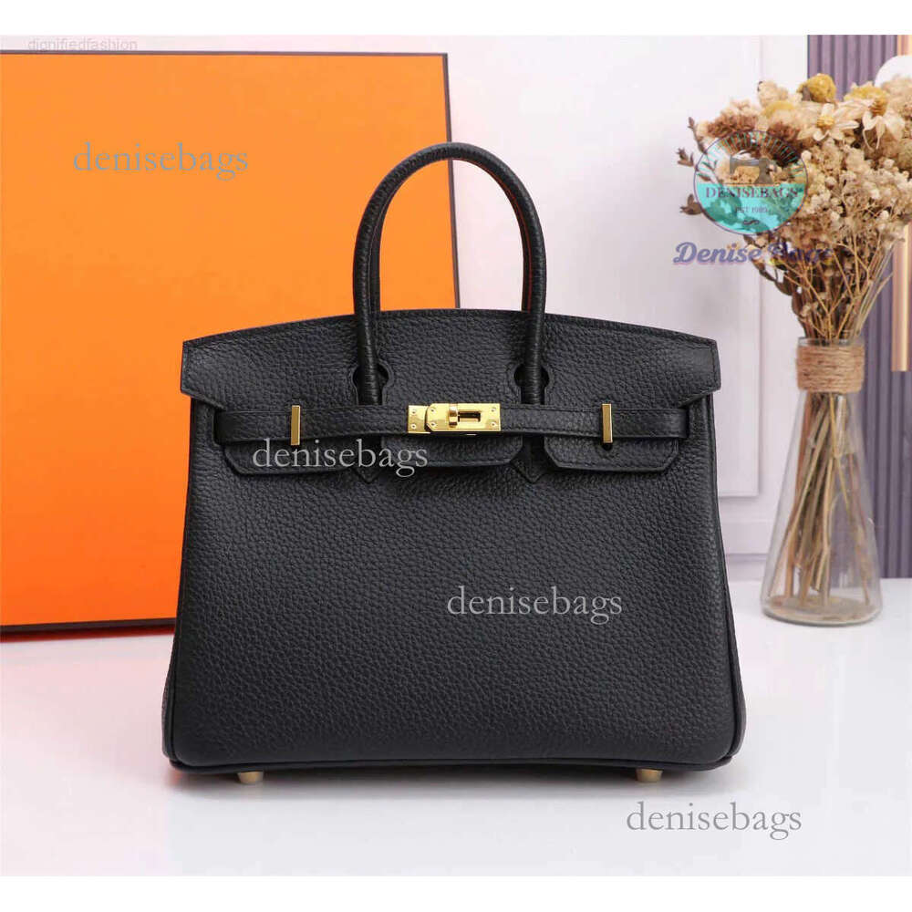 Shoulder Bags Luxury Designer womens shoulder fashionable evening 3 sizes crossbody highquality cowhide designer handbag dinner bag 12A