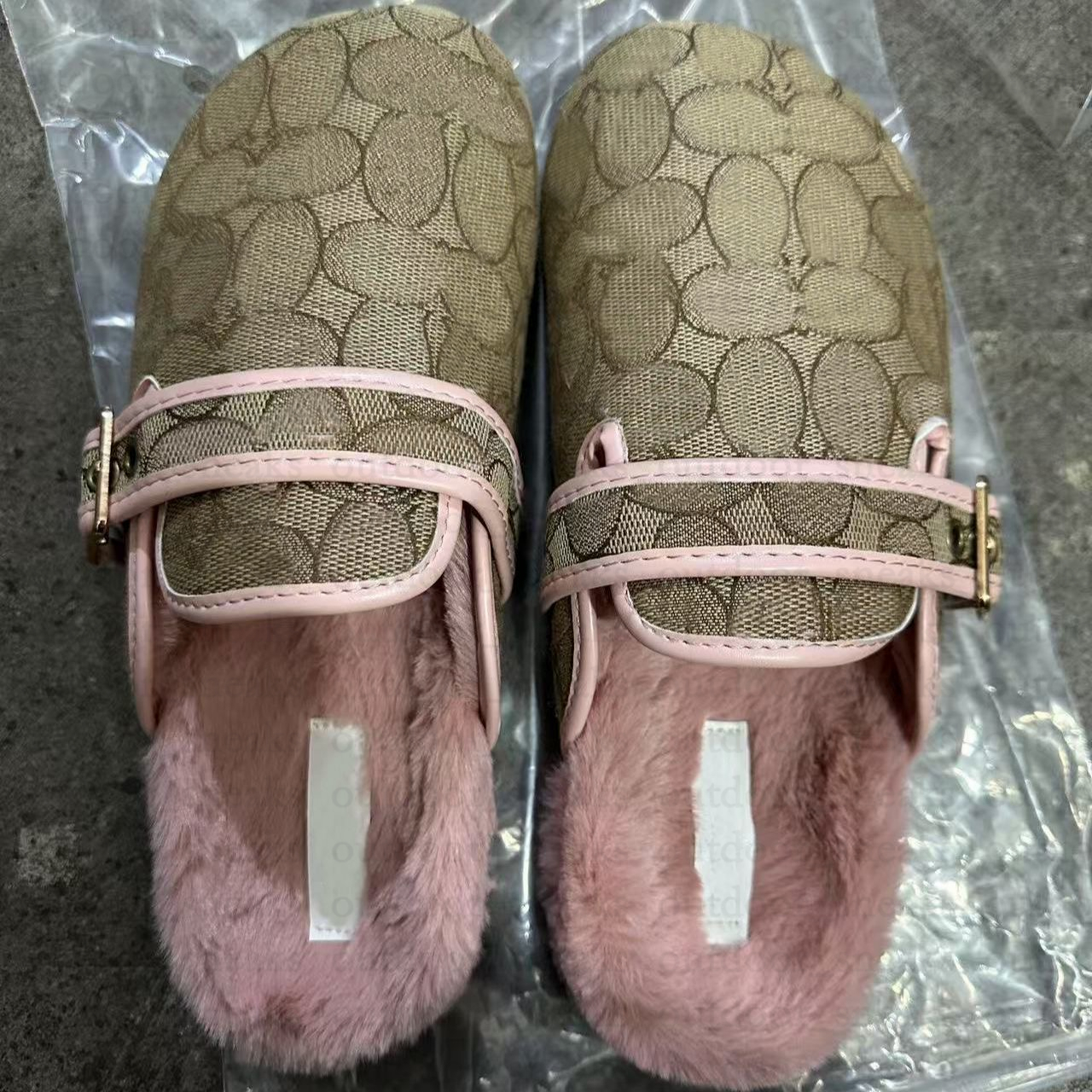 Designer Archival Buckle Clogs Ashton Clog Loafers Slippers Fur Suede Fall Beach Flats Sandals Genuine Leather Slide claquette Women slides shoes