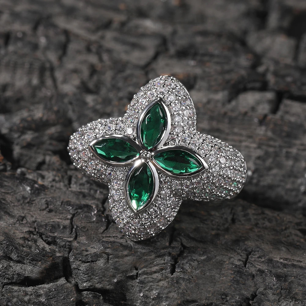 THE BLING KING Clover Flower Rings Micro Paved Out Green Cubic Zirconia Punk Ring Hiphop Jewelry For Men Women Party Gift 251230