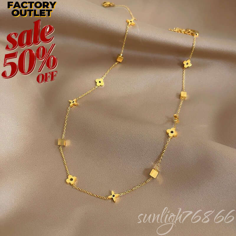 Necklace for Women Gold Titanium Steel Necklace New Light Luxury Niche Design Sense Accessory Collarbone Chain High-end Neck