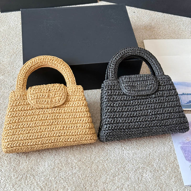 Ladies Woven Straw Mini Shopping Bag Luxury Designer Tote Gold Hardware Matelasse Chain Plaited Shoulder Crossbody Handbag with Handle Leisure Wallet 20cm