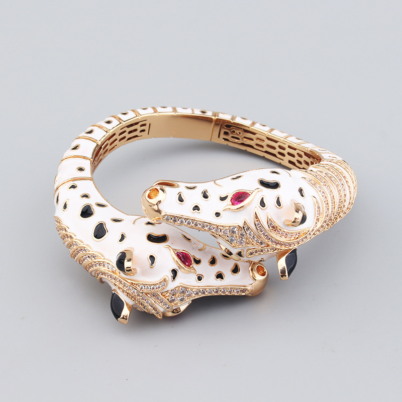 Attract Luck Jewelry Product Style Elegant Exaggerated Zebra Open Epoxy Spotted Gold Color Animal Bracelet