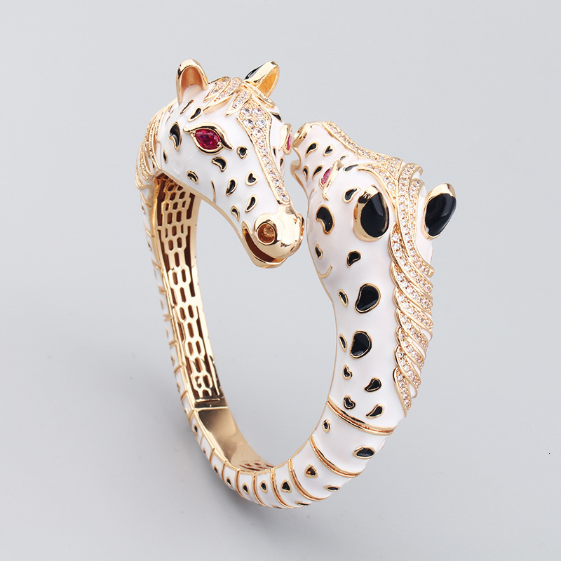 Attract Luck Jewelry Product Style Elegant Exaggerated Zebra Open Epoxy Spotted Gold Color Animal Bracelet