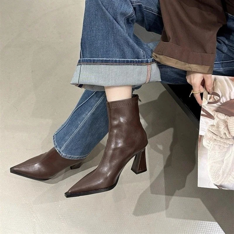 Winter Elegant Solid Color Sexy Zipper Thick Heel Casual Short Boots Fashionable Selling Comfortable Womens Boots 251230