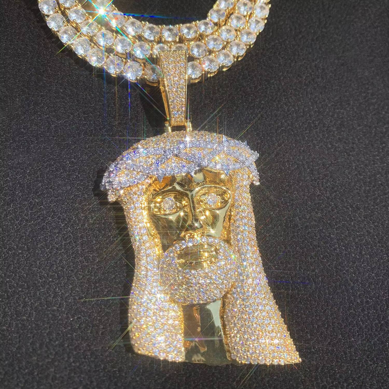 14K Gold Finish Huge Spooky Big Jesus Head MoissaniteVVS Charm Iced Out Jumbo Pendant Cubic MoissaniteVVSia Necklace for Men