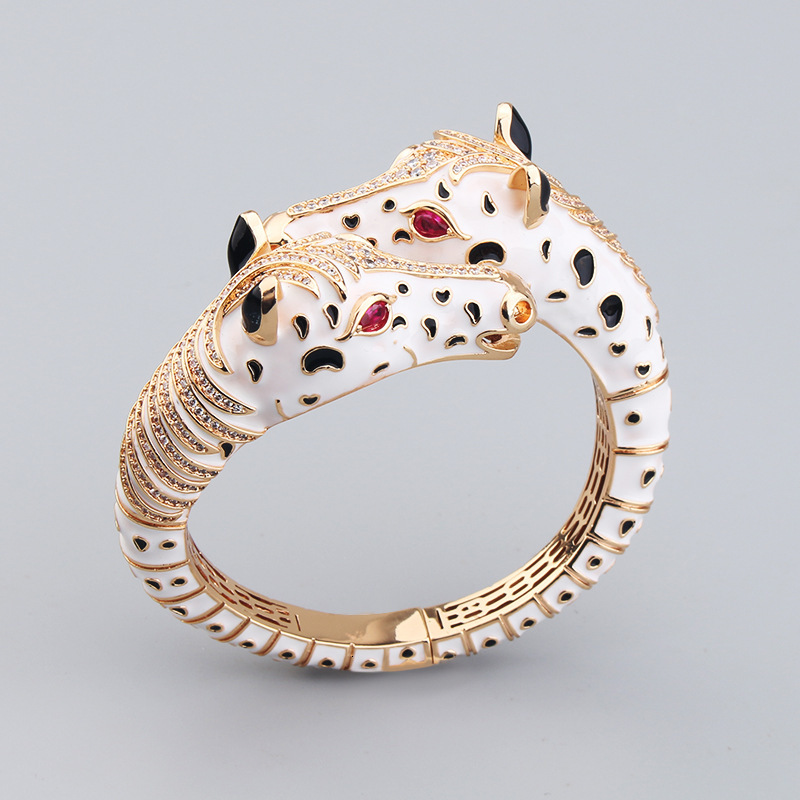 Attract Luck Jewelry Product Style Elegant Exaggerated Zebra Open Epoxy Spotted Gold Color Animal Bracelet