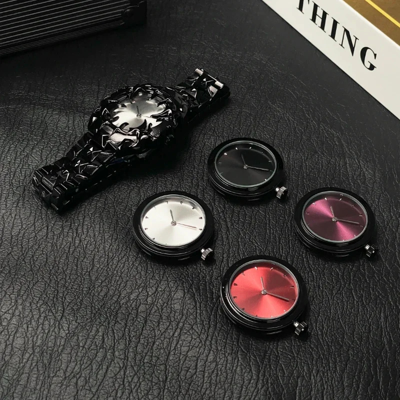 Fashion Claw-Shaped Mens Quartz Watch with Removable Interchangeable Dials Niche Vintage Quirky-Style Womens Watches Punk 251229