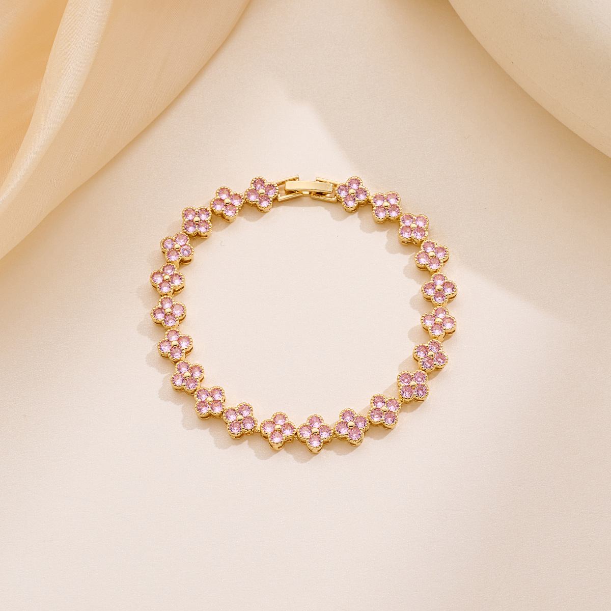 Free Shipping 2026 Four-Leaf Clover Bracelet for Women - Light Luxury Colorful Zircon Niche Non-Fading Daily Commute Essential