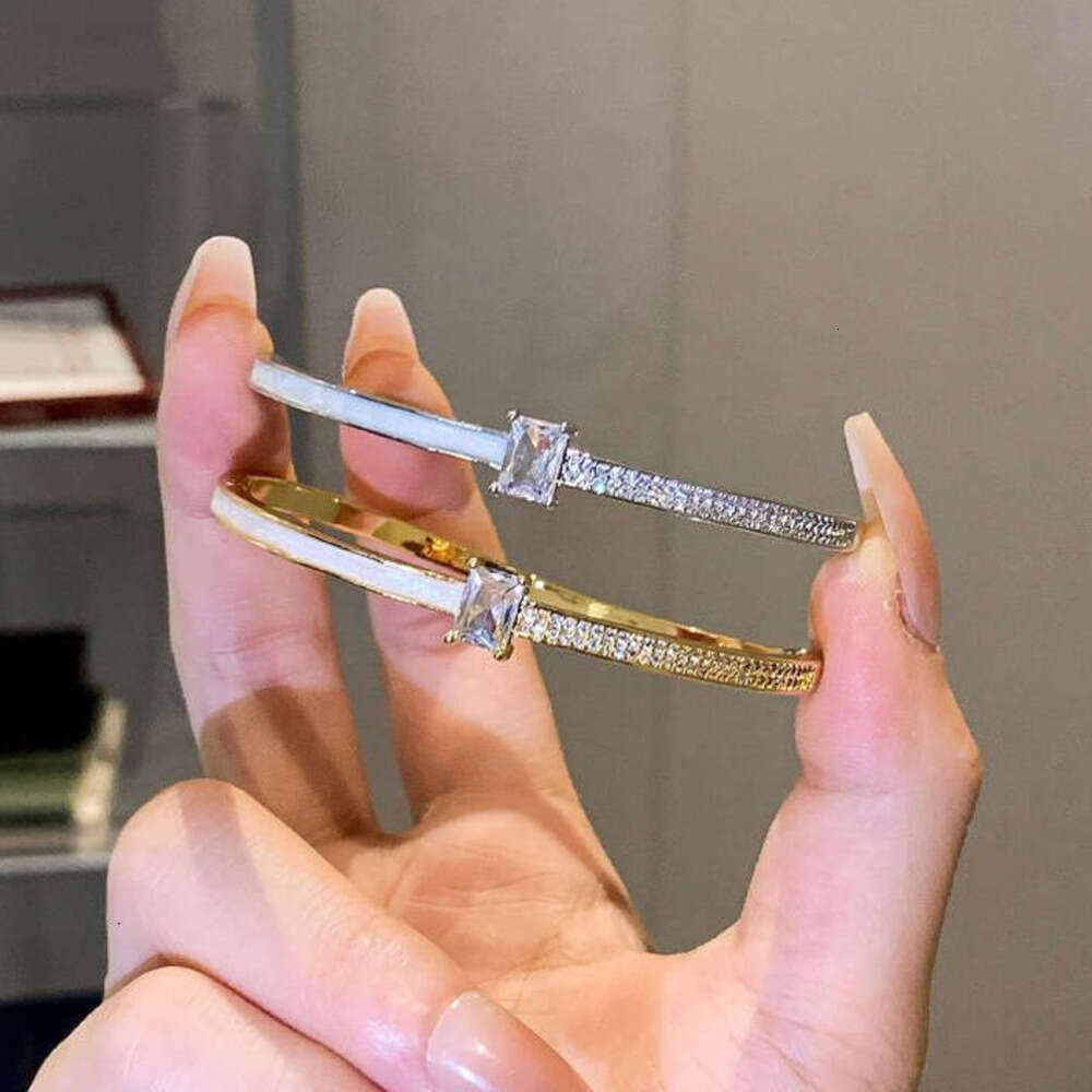 Women's Bracelet Plated gold Full Diamond Snake Bracelet 18K Gold Fashion Exquisite Inlaid Zircon Jewelry Link Bracelets Lobster