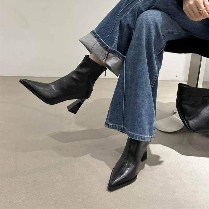 Winter Elegant Solid Color Sexy Zipper Thick Heel Casual Short Boots Fashionable Selling Comfortable Womens Boots 251230