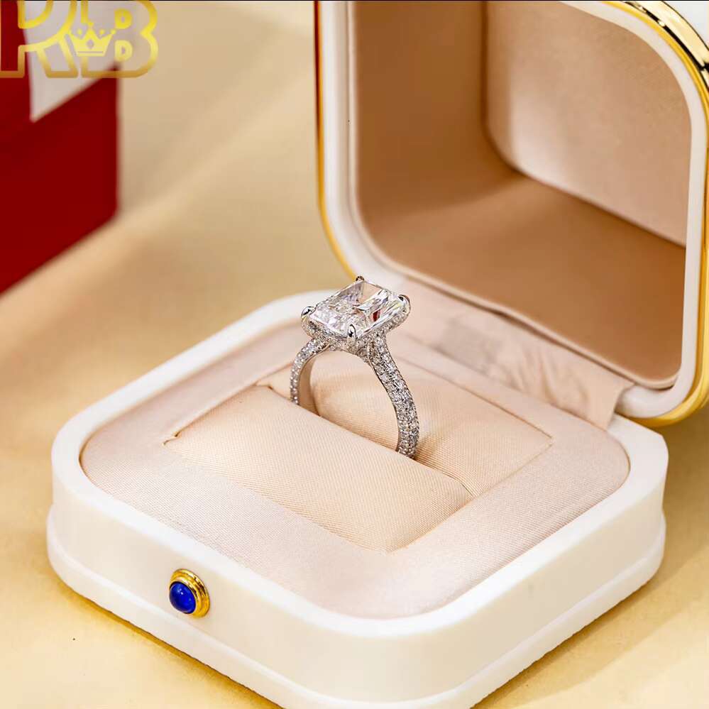 CVD Lab Grown Diamond Ring HPHT Technology IGI Certified Lab Diamond Jewelry Eco Friendly Bridal Eternity Band