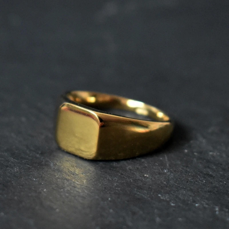 Handmade Highly Polished Stainless Steel 18k Gold Plated Square Geometric Smooth Blank Signet Rings for Women Men 250701